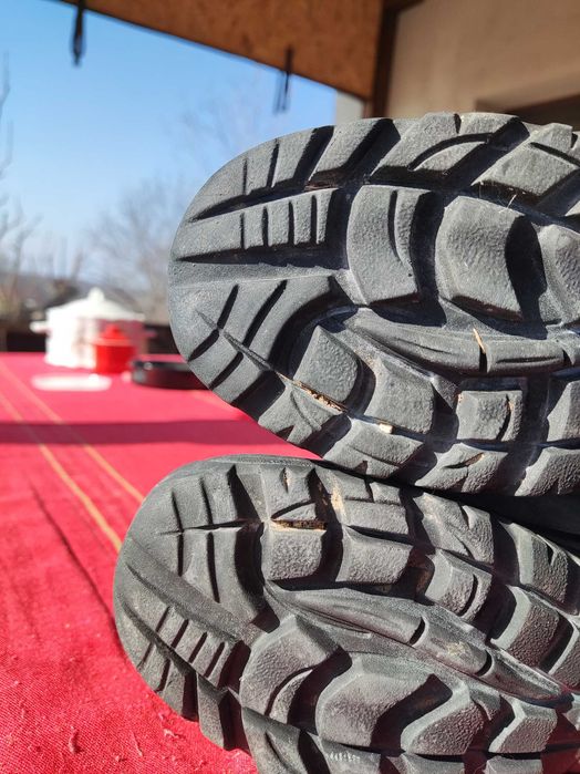 Планински обувки Dolomite