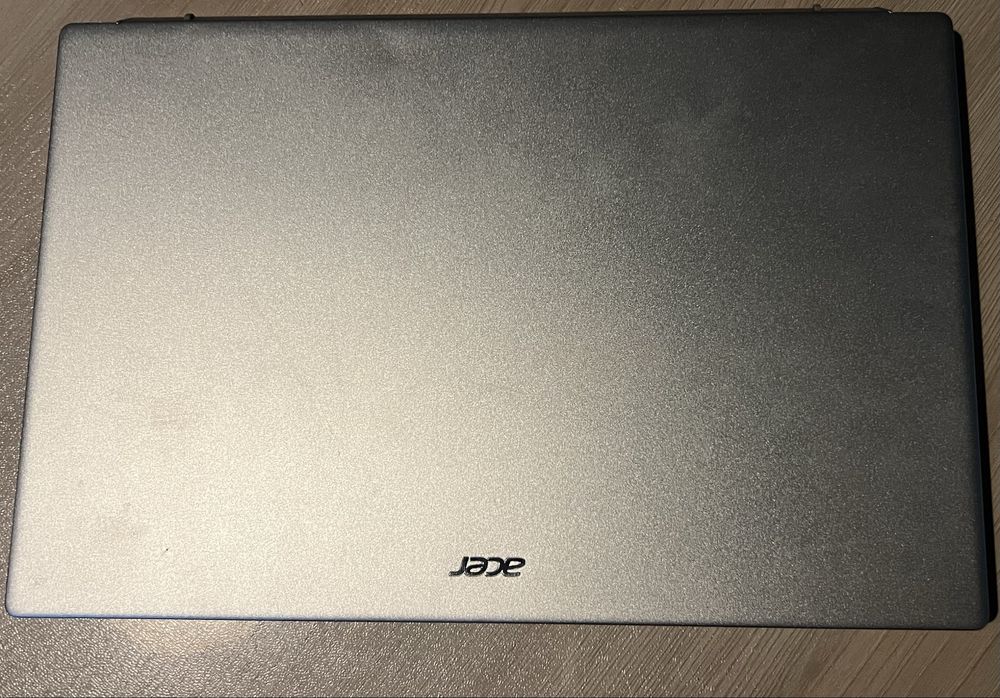 Ноутбук acer.