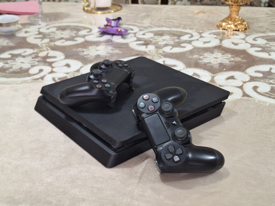 Плейстешен 4, 17 ойн