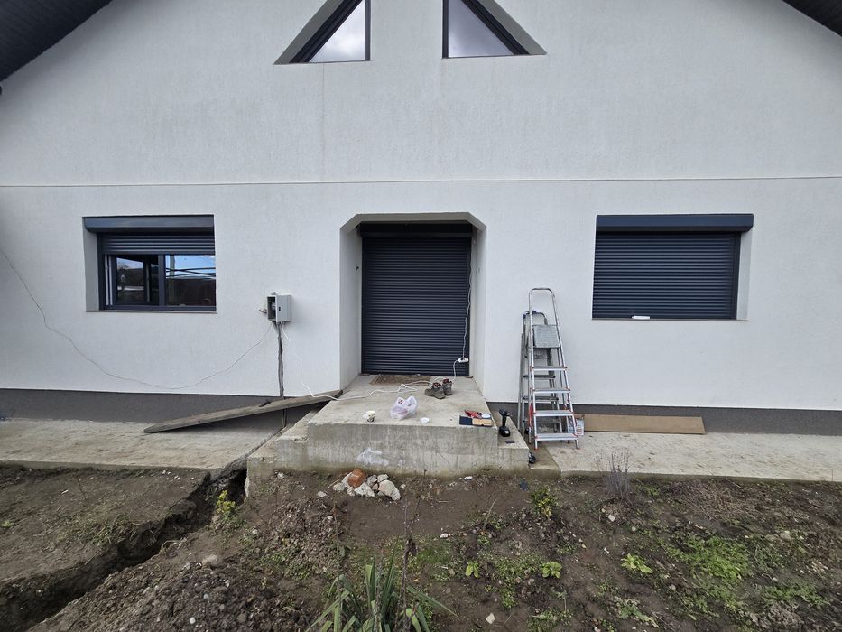 Usi garaj rulou aluminiu