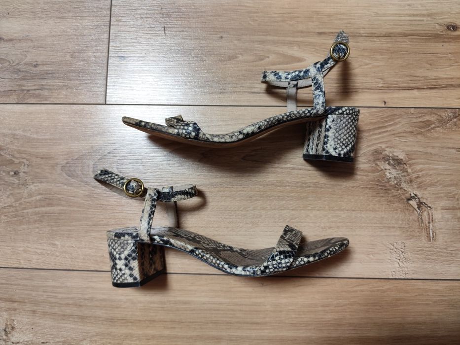 Sandale marimea 38, Massimo Dutti