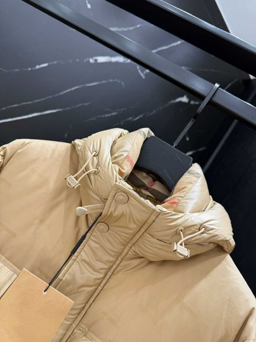 Geaca cu puf Burberry Premium