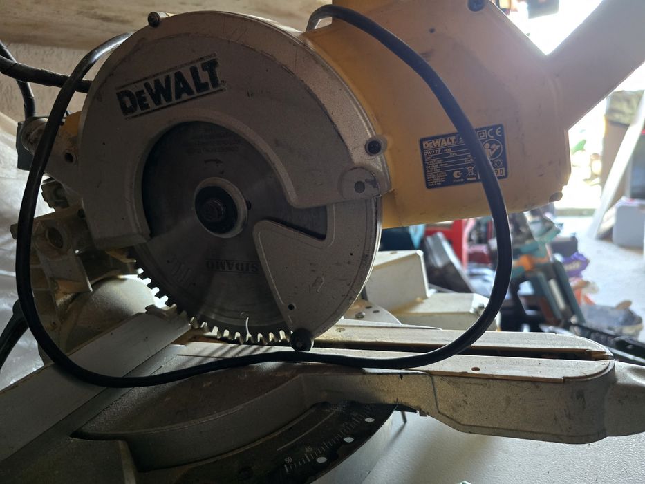 Circular dewalt dw 777 220v