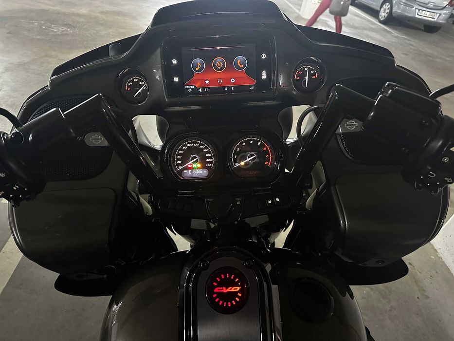 Harley Davidson I CVO Road Glide, FLTRXSE