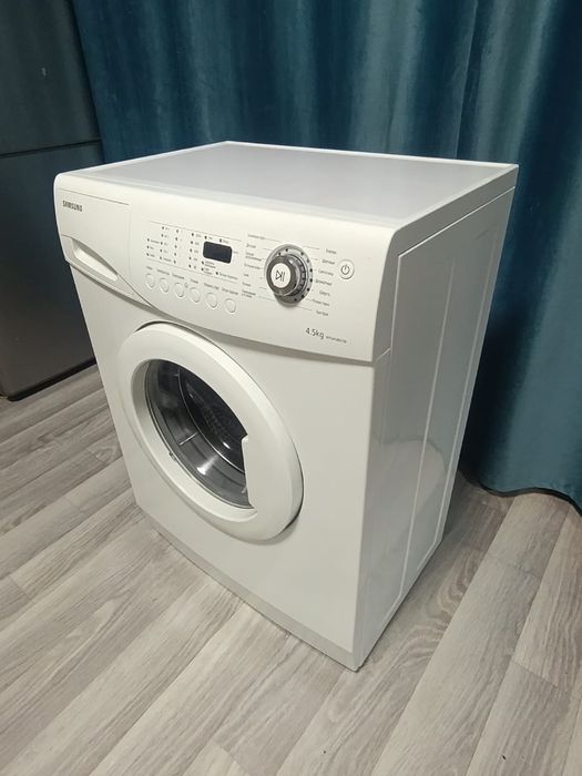Стиральная машина 4.5кг