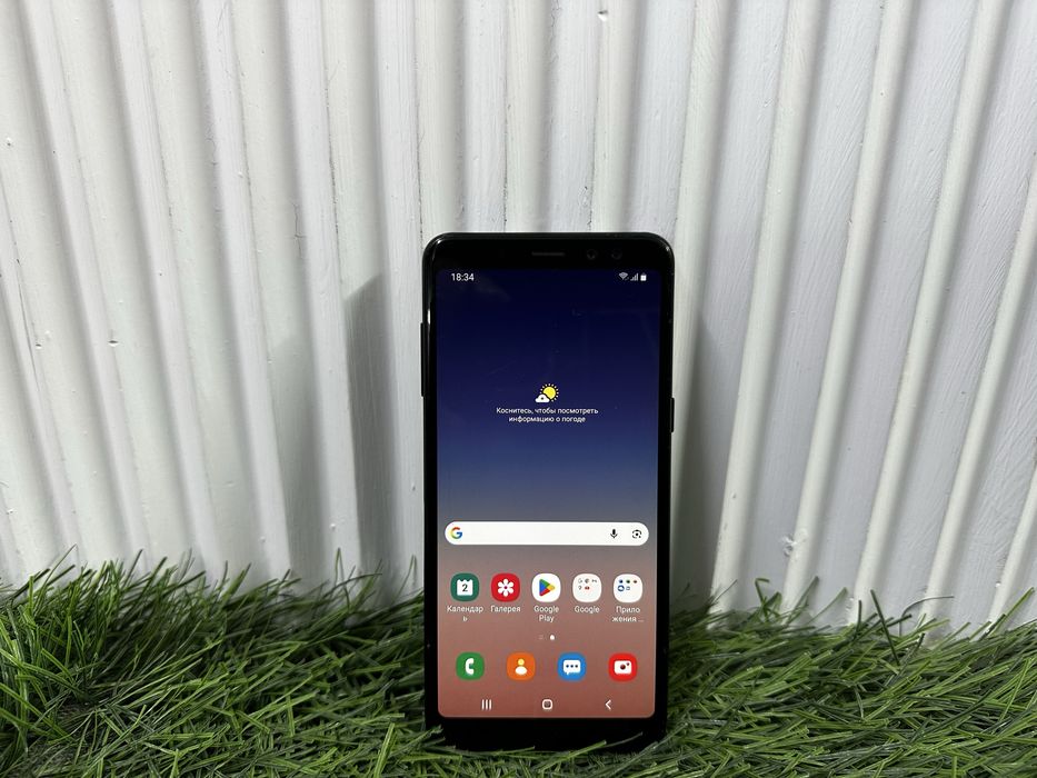 Телефон Samsung A8 32 gb