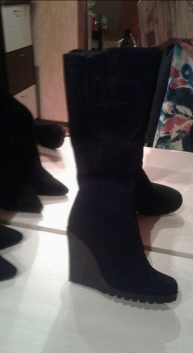 Продам зимние сапоги