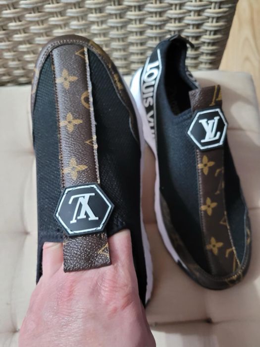 Дамски маратонки Louis Vitton! Състояние ново! Номер 40!