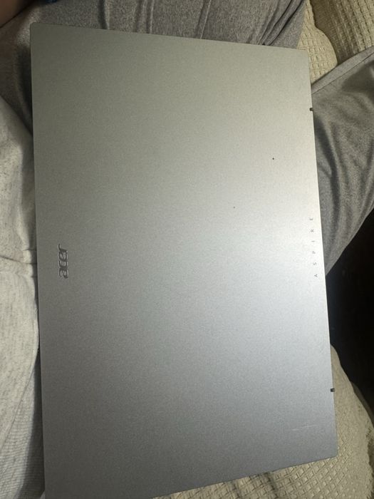 Продам ноутбус ACER