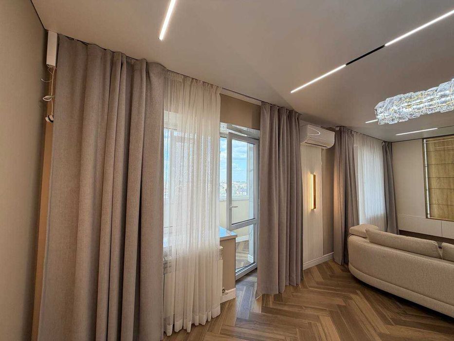 Продажа 3-комнатной квартиры  бородина 111