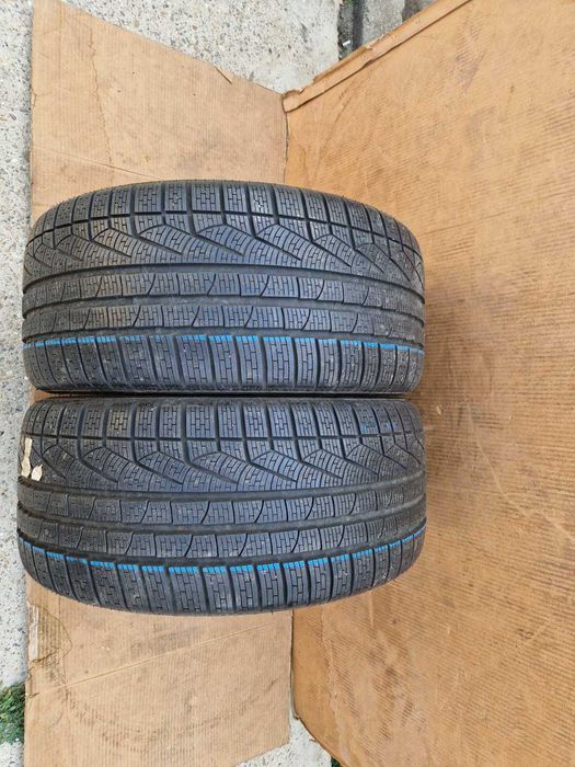 2 Pirelli R19 275/40 Зимни гуми  DOT 4917