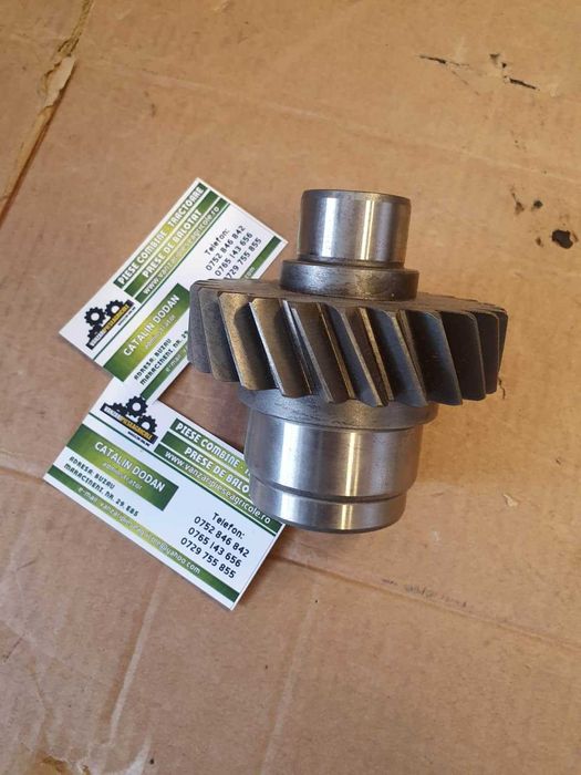 Pinion pompa hidraulica John Deere 2054, 2064, 2254, 2264, 2056, 2058