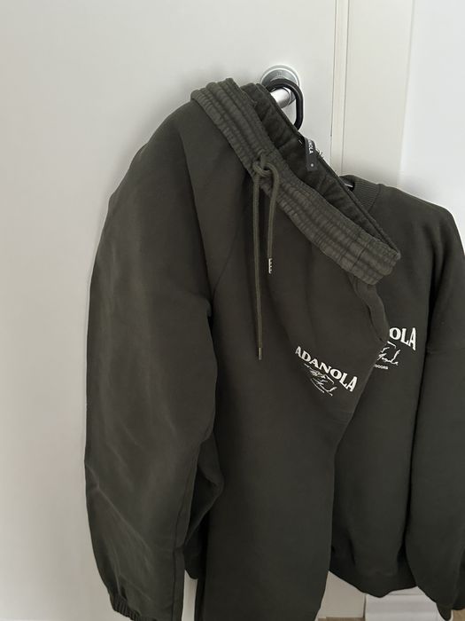 Pantaloni sport Adanola .