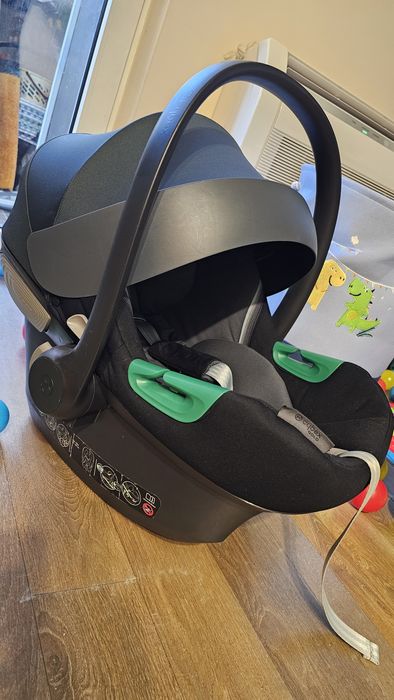 Кошче за кола Cybex Aton s2 i-size