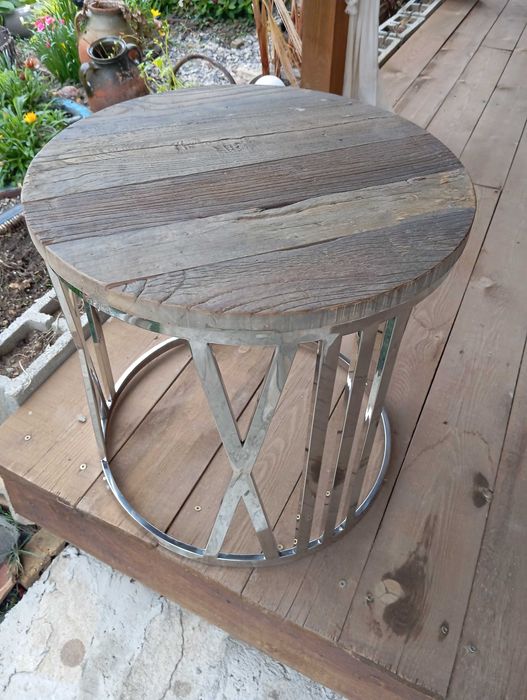 Масичка с плот от естествена дървесина