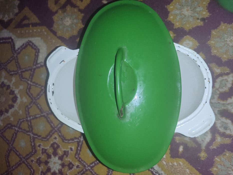 Продам Советский ,чугунный казан.