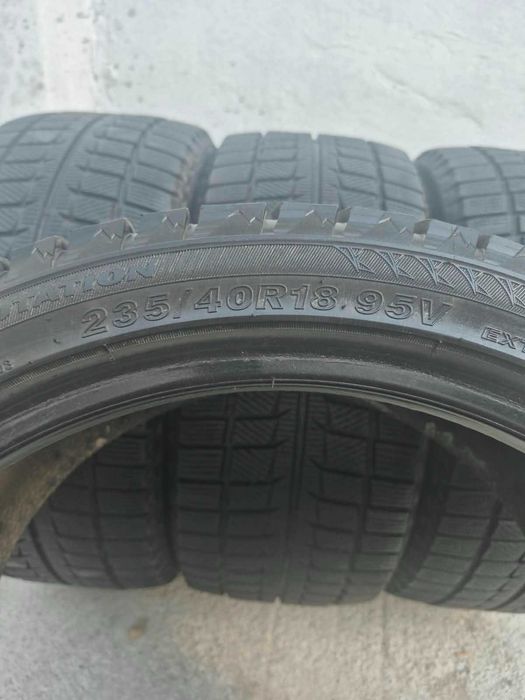 235/40R18 Godride
