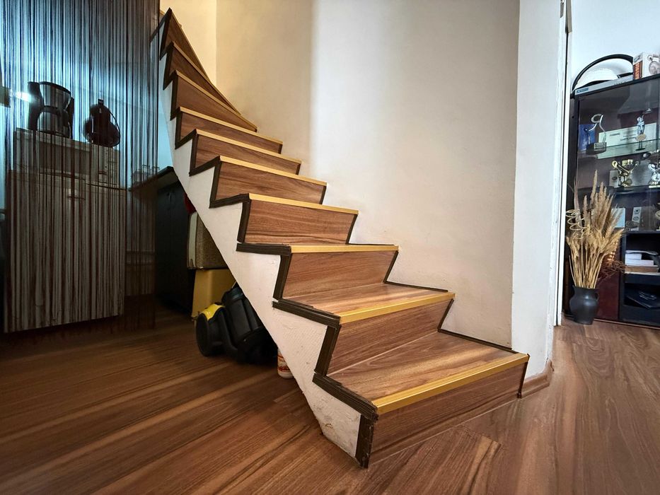 Apartament in vila - Central - Fara risc !