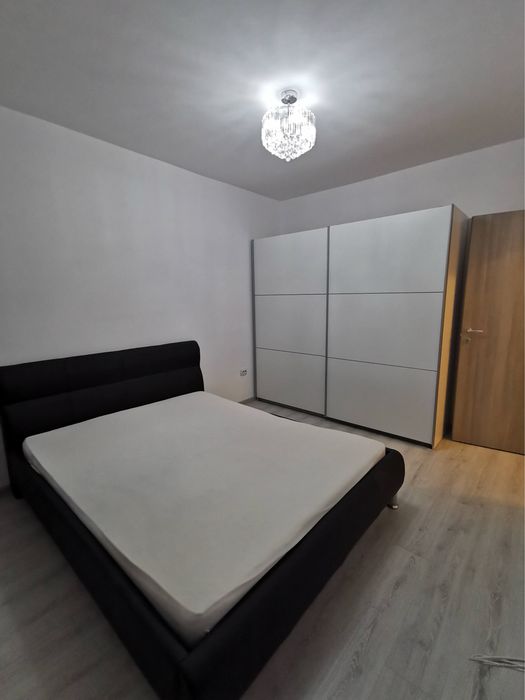 Inchiriez apartament 2 camere-metrou Pacii