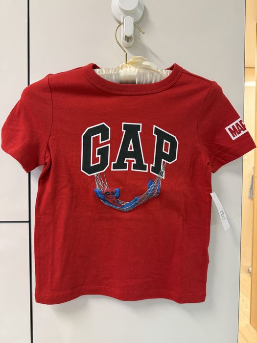 Чисто нова тениска GAP Spiderman 4/5 г