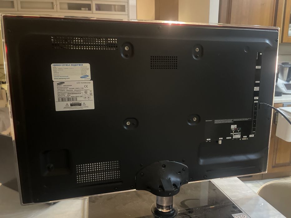 LED Телевизор Samsung 32" Full HD