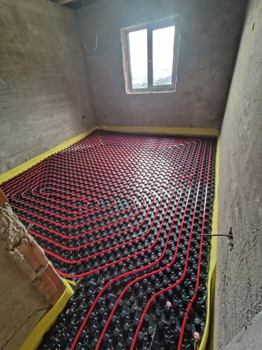 Vand casa in Margineni in spatele primariei