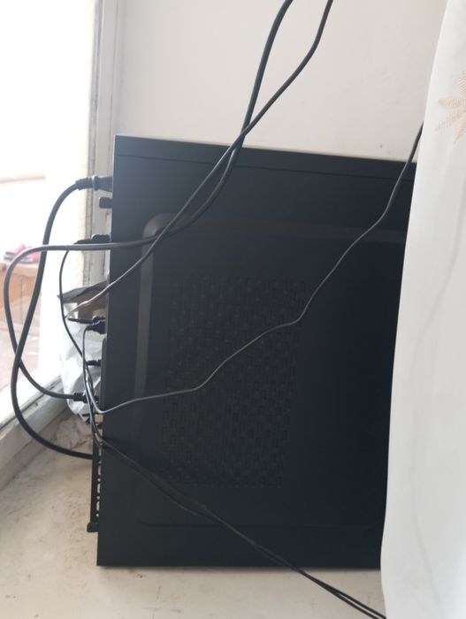 Kompyuter, Monitor, Klaviatura, Sichqonchasi bilan