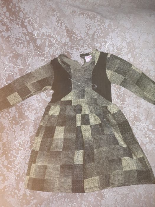 Платье на девочку