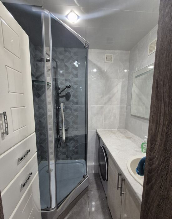 Продам 3 ком.индивидуальной планировки