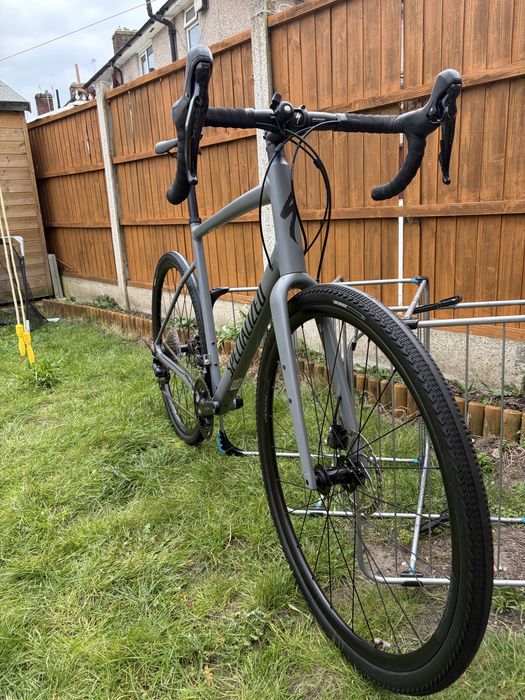 Bicicleta specialized gravel divergi