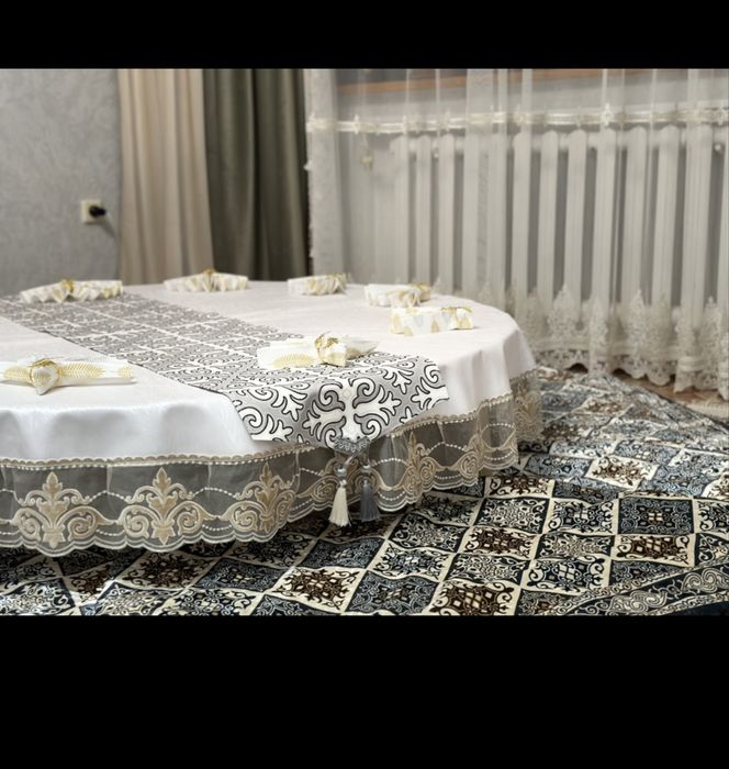 Продам стол в хорошем состояний