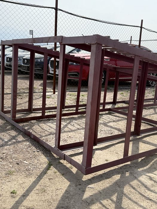 Подиум для автомобилей