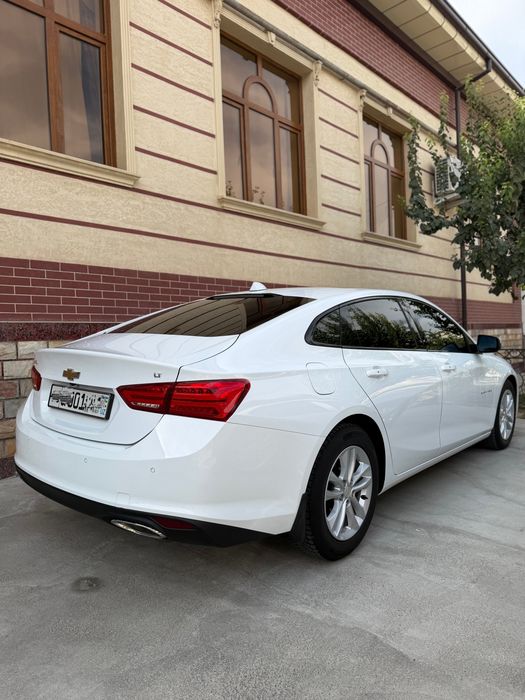 Chevrolet Malibu 2