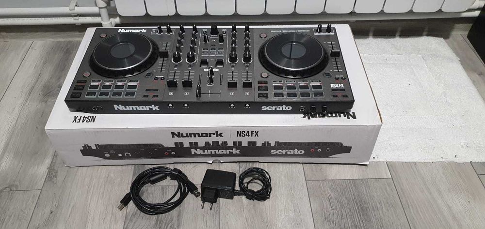 Consola/Controller/Mixer DJ Numark