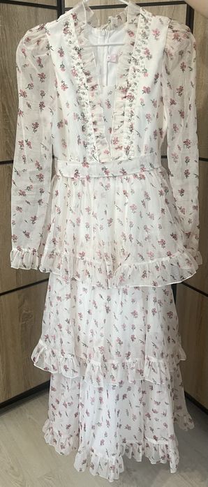 Платье вечернее