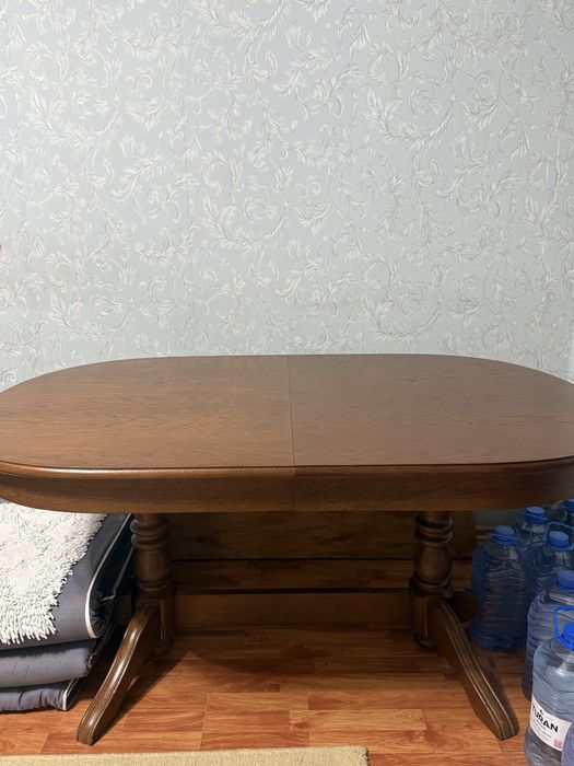 СРОЧНО продам стол