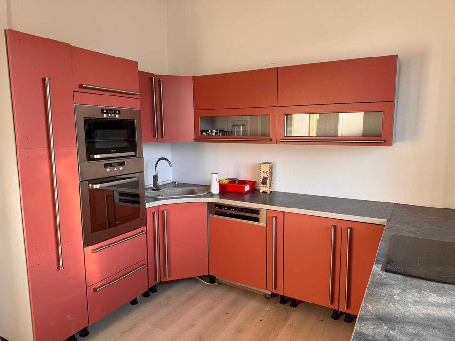 Cladire cu birouri 584MP + parcare 272MP