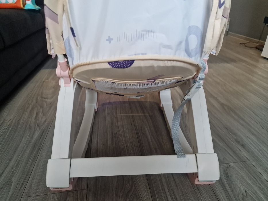 Balansoar multifunctional pentru bebelusi