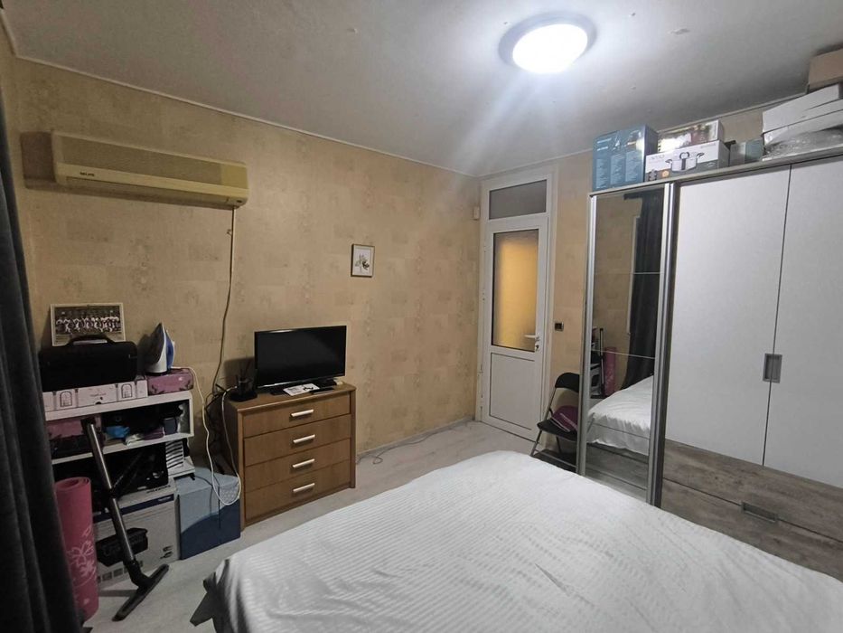 Просторен 4стаен апартамент