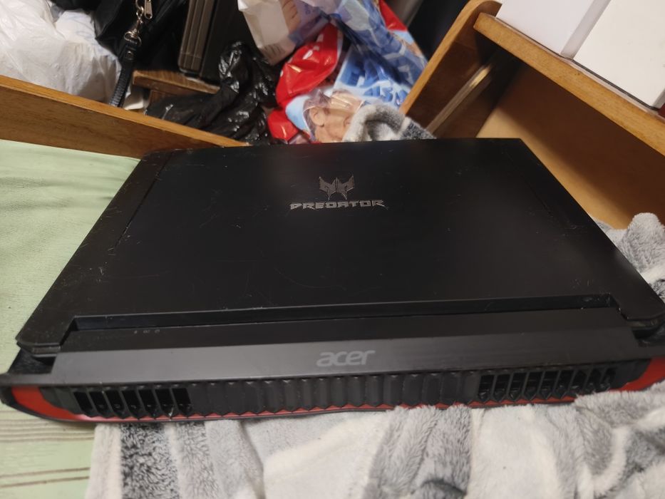 Acer predator геймърски лаптоп 17.3 инча