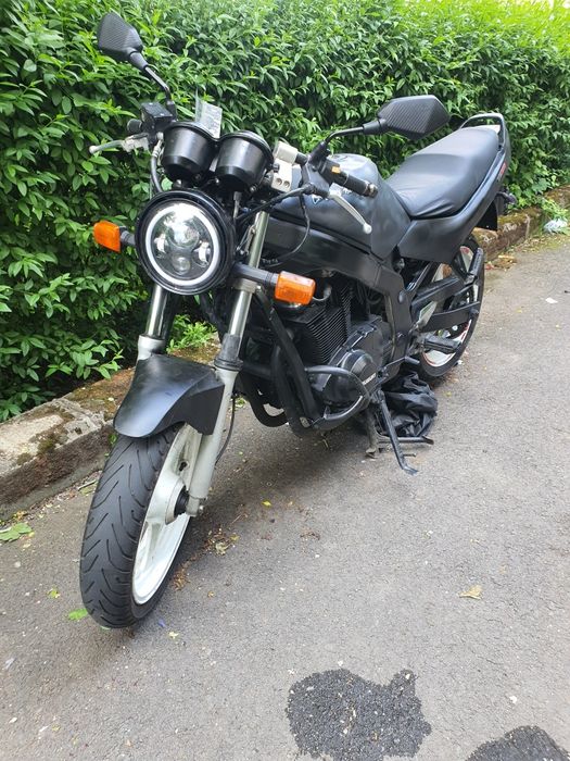 Suzuki gs500e sligshot 1991 black edition