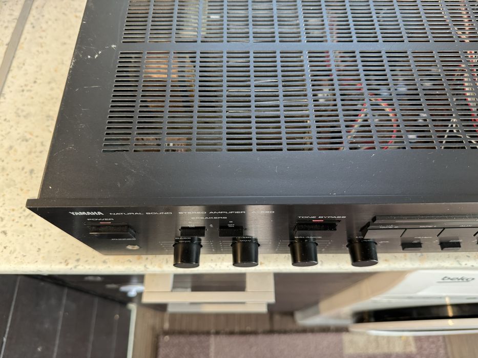 Yamaha A-520 стерео