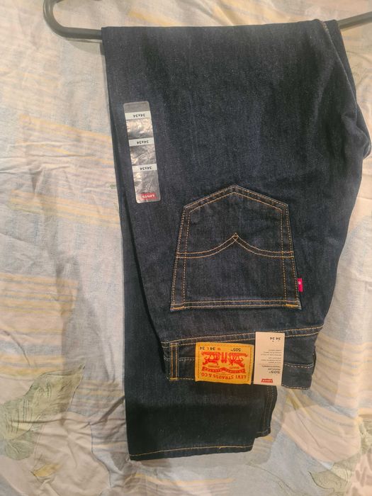 Продам джинсы Levi's 505