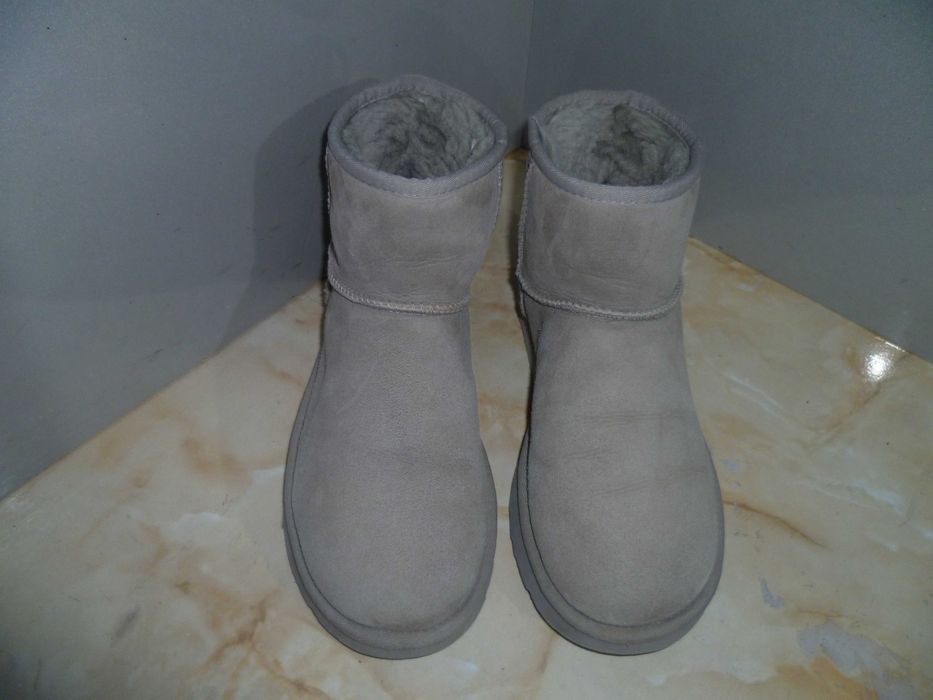 UGG оригинални ботуши №40