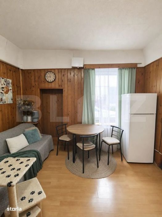 Casa zona ultracentrala, curte comuna, 50 mp, cu loc de parcare