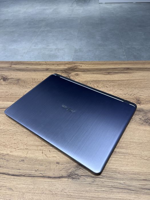 Ноутбук Asus X507U