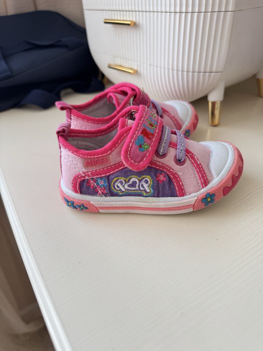 Детская обувь для девочки