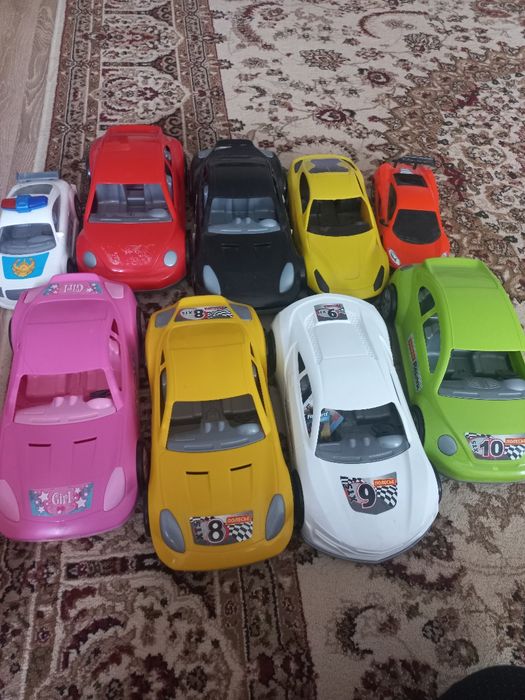Продам игрушки машинки 2500 тг за всё!