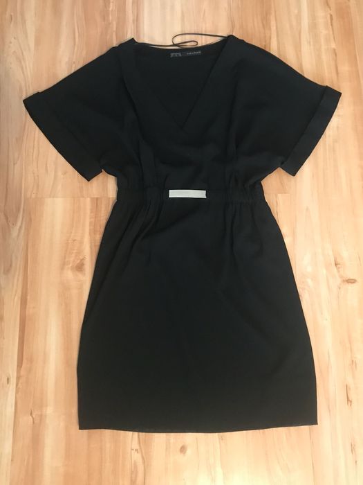 Rochie de seara neagra Zara