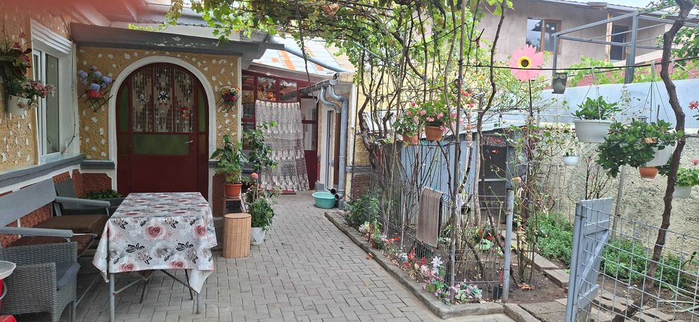 Casa la curte Bucuresti sector 5